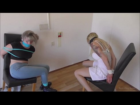 ❤️ Kecanduan / diikat dan disumpal / gadis dalam kesusahan ❤❌ Video porno di porno id.tube-sexer-com.ru ️❤